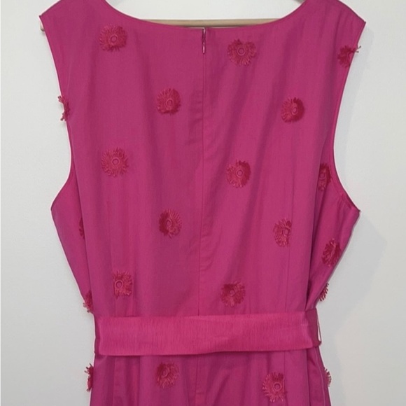 Talbots pink shift dress with flower appliqué - Picture 5 of 6